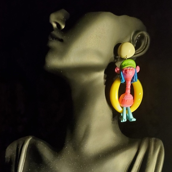Trolls Dreamworks World Tour Cooper Doll No-Pierced Clip Earrings 1 Pair - Picture 13 of 16